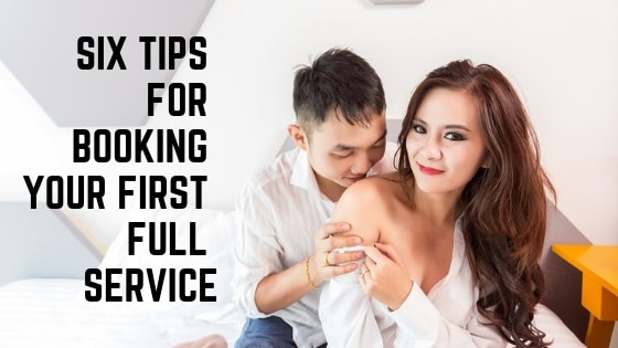 An-Asian-masseuse-with-a-male-client